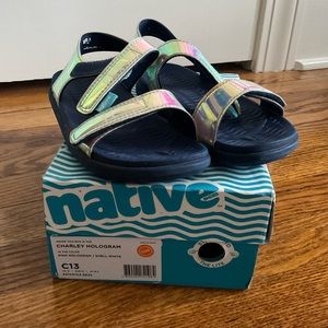 Native Charley Hologram size 13